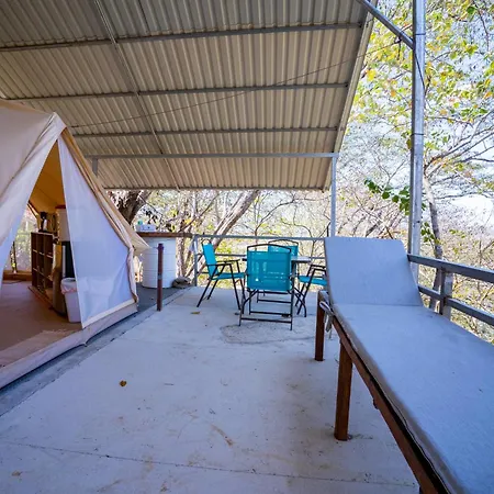 Guanaglamp Hotel Huacas Exterior photo